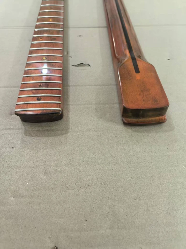 Roasted Maple E-Gitarrenhals Edelstahl 22 Bünde glänzend für Fender Start - Bild 4 von 4