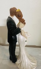   Romantic Bride  Groom Wedding Figurine Statue   Plaster Couple Cake Topper De