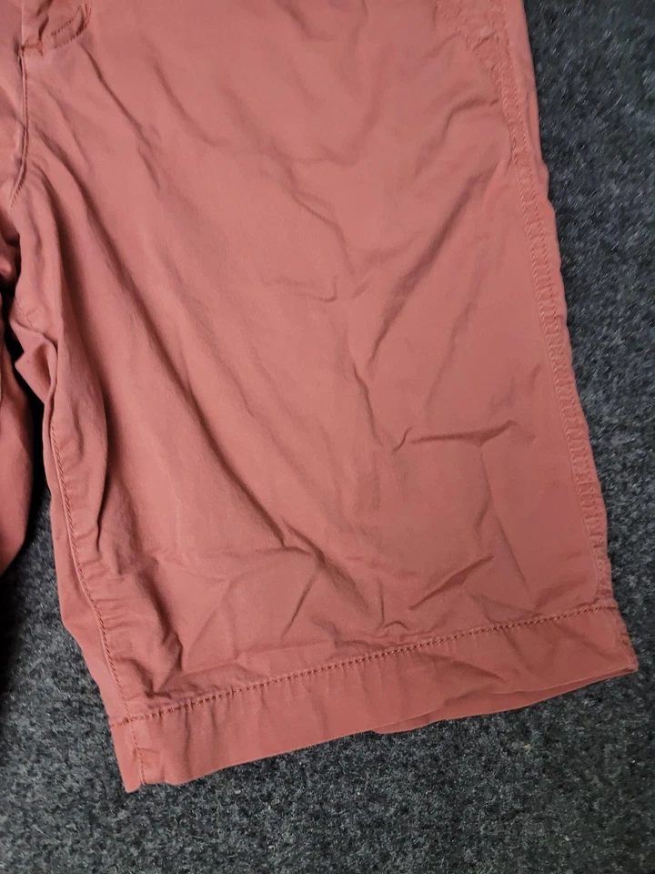 Pantalones Cortos Urban Pipeline Para Hombres 34 Coral SuperFlex Frente Plano Chino Elastizados Informales Foto 4 de 4