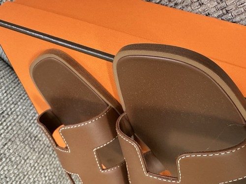 NEW in box HERMÈS Brown Gold Calfskin Oran Sandals** CHOOSE YOUR SIZE ** - Picture 8 of 15