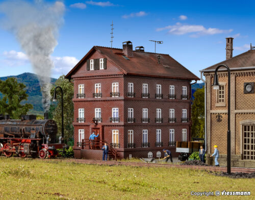 43805 / 3805 Vollmer HO Kit of a Railwayman´s house - Picture 2 of 4