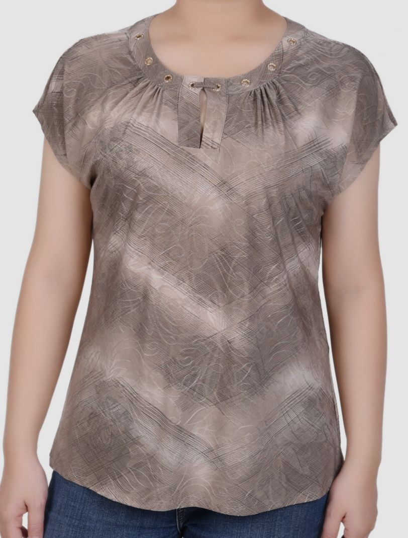 NY Collection Women's Beige Extended Short Sleeve Top Petite