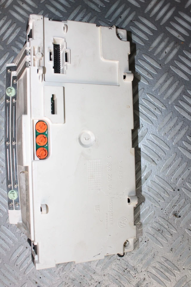 Tachometer 6160683007 VW Polo Variant 60 6 N/6 KV - Bild 2 von 3