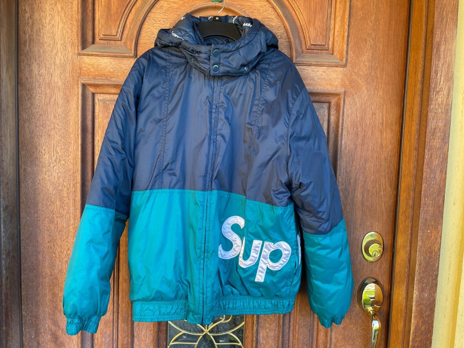 supreme sideline side logo parka