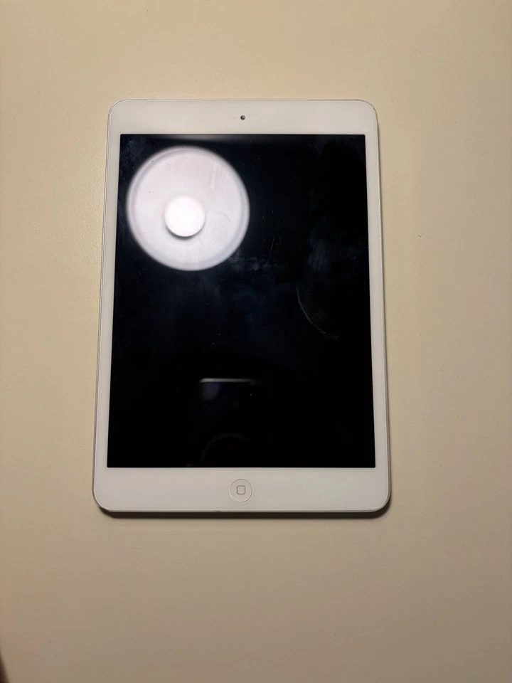 Apple iPad mini 2 · 32GB · Wi-Fi, foto 2 di 5