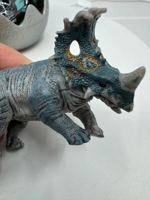 Jurassic World CAPTIVZ Rebirth Mystery Egg SINOCERATOPS Dino Slime Card NEW