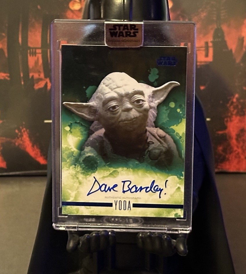 2019 Topps Star Wars Stellar DAVID BARCLAY Autograph Blue 18/25 YODA NM Auto view 1