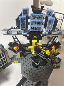 LEGO The LEGO Batman Movie: Batcave Break-in (70909) USED as is Missing pieces