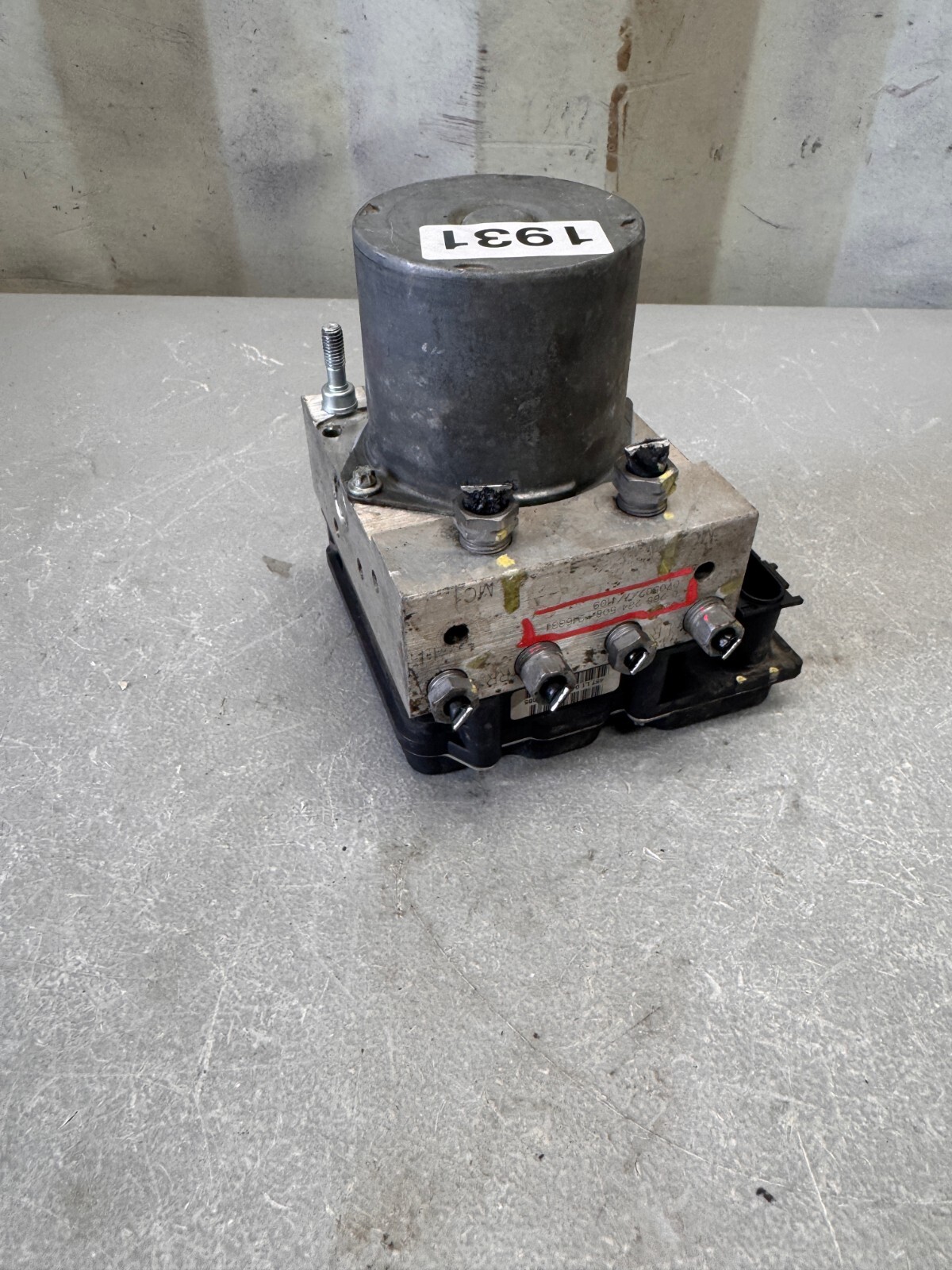 2005 - 2007 Maserati Quattroporte ABS Anti Lock Brake Pump / 216331