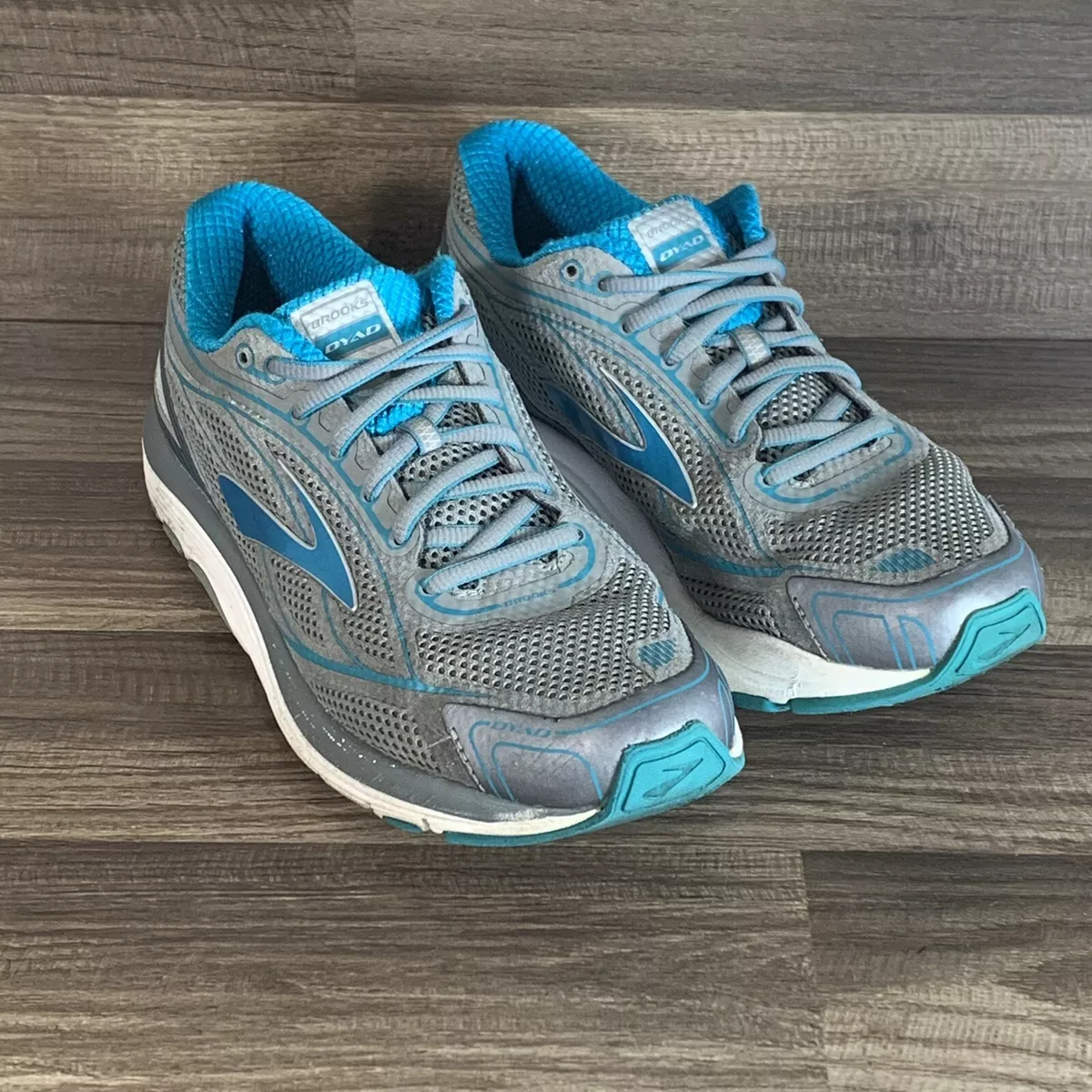 Brooks Dyad 9 Running Gray Blue Silver Shoes Women s Size 9 1202231B046