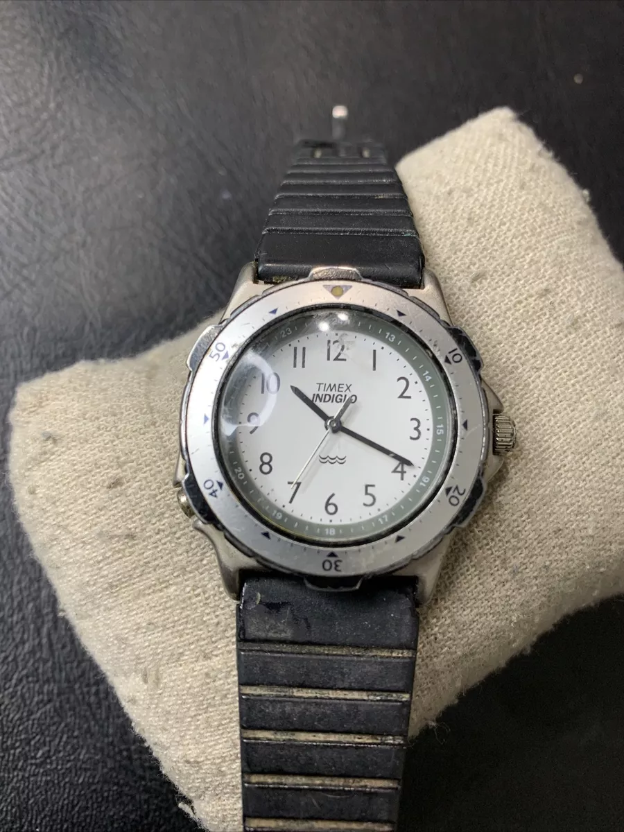 Vintage Timex 376 MA Cell Men s Sport Silver Tone Field Quartz