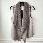Foto 1 di 8