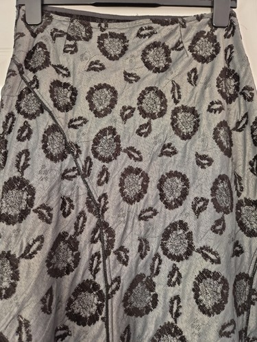 Per Una Size 8 Reg Grey And Black Midi Skirt, 82cm Long - Picture 2 of 11