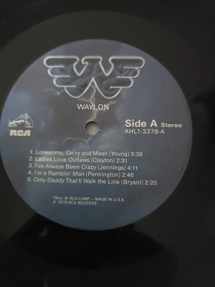 Waylon Jennings Greatest Hits Vinyl LP Record RCA 1979 - Image 4 of 4