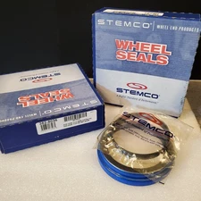 (2) GENUINE NEW STEMCO 382-8036 Wheel Seals / 099300595 