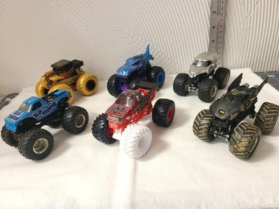Lot Of 6 Hot Wheels Monster Jam 1:64 Batman Mud Truck Bone Shaker Mega Wrex ...