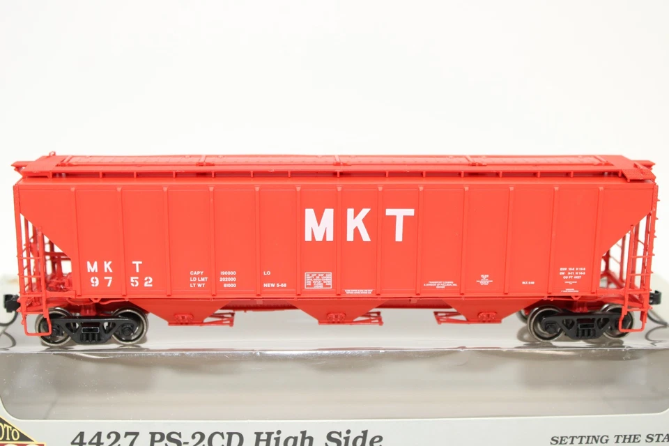 Proto 2000 HO Scale MKT Missouri Kansas Texas PS2 High Side Covered Hopper Car - Image 2 of 4