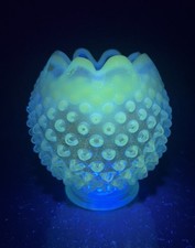 VTG Fenton Blue Opalescent Hobnail Glass Vase Rose Bowl Ruffled Edge 4.5 Uv 365