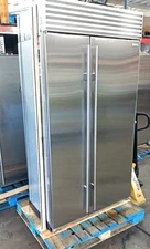 RECONDITIONED SUB-ZERO 42" BI-42S/S REFRIGERATOR NO-FLAW STAINLESS STEEL DOORS !