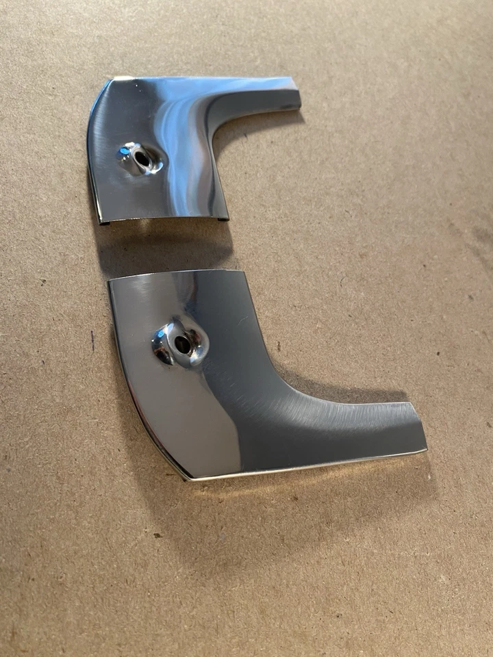 MOPAR 70-74 71 CUDA CHALLENGER  LEFT RIGHT PAIR LOWER WINDSHIELD MOLDINGS CHROME - Image 3 of 4