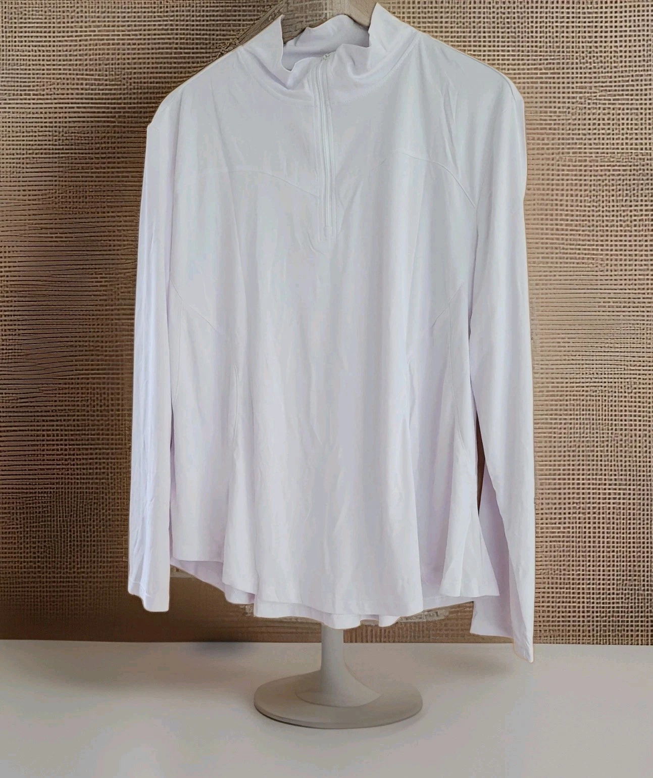NEW w/ tags, Women's UPF 50 Wicking Lightweight Long Sleeve Top, White, Size 2XL