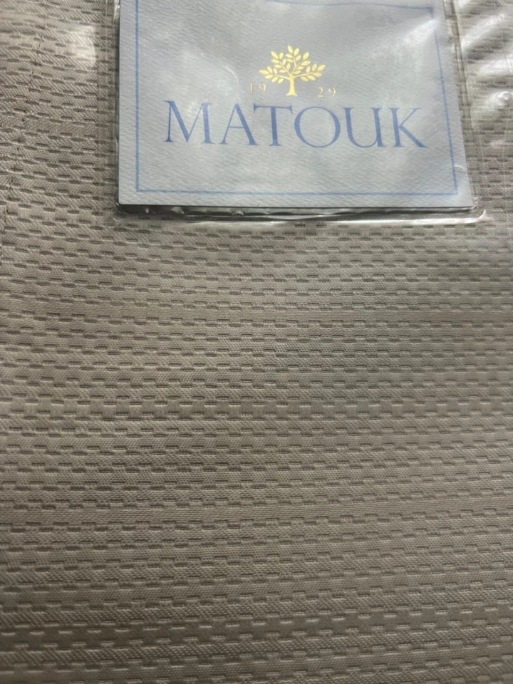 MATOUK Augusta Pebbled Coverlet Full/Queen 94x97 - Image 2 of 3