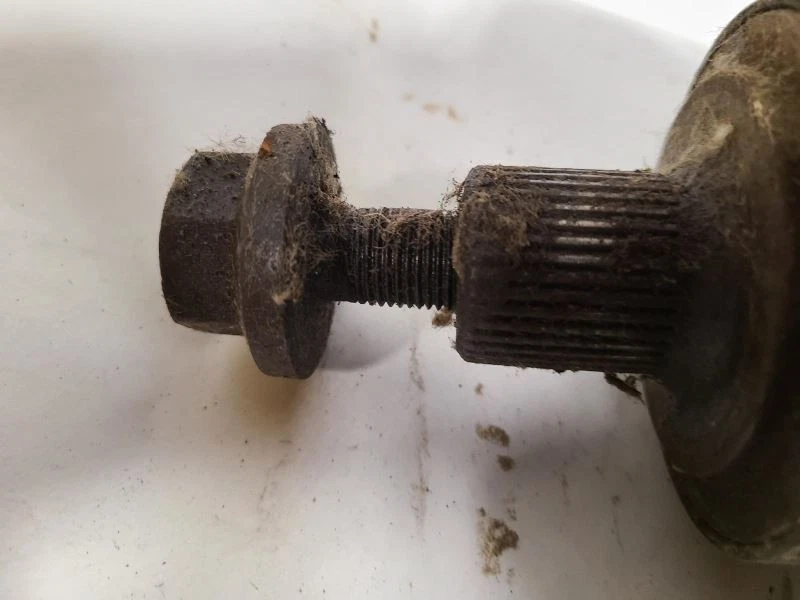 Eje izquierdo conductor eje delantero 1,8 L compatible con 98-05 PASSAT 1702868 Foto 3 de 4