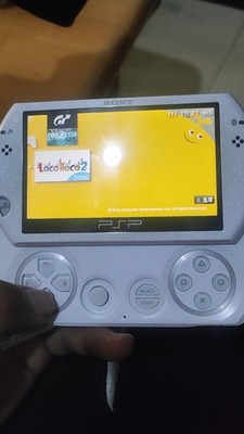 Sony PSP Go White N1000 – 16GB, Good Condition, with Games | eBay