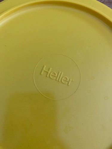 Lunch Salad Plate Heller Massimo Vignelli Plastic Melamine Mid Century Yellow - Picture 2 of 2