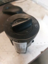 BEETLE    2004 Dash/headlight Switch turbo  s 262255
