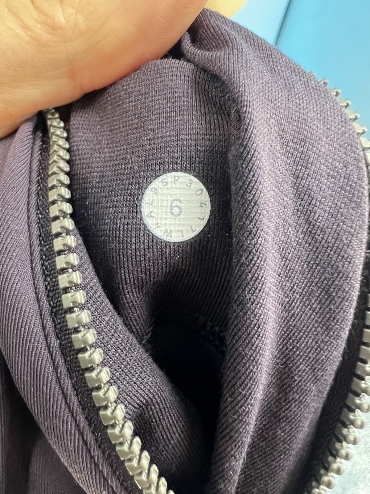 Excellent Lululemon Sleek Essentials Jacket Boyse… - image 7