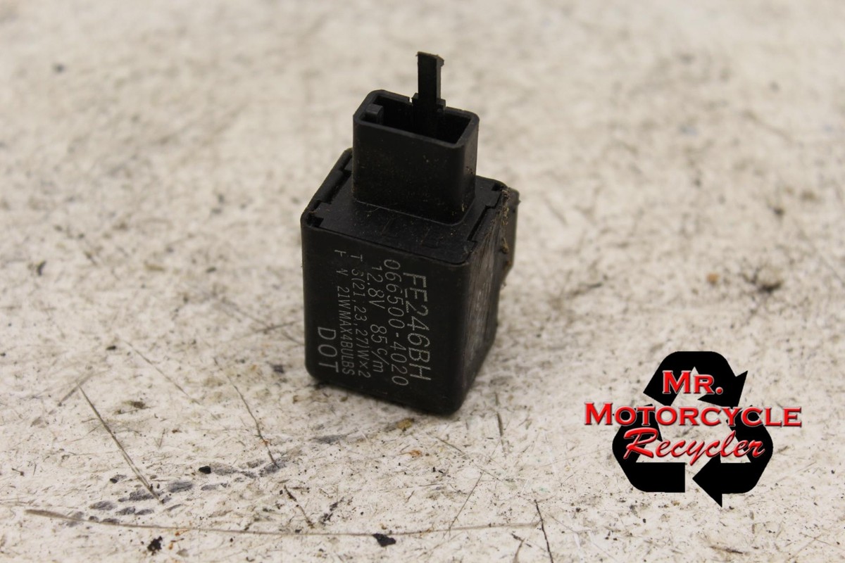 96-03 KAWASAKI NINJA ZX7R OEM FLASHER RELAY ASSEMBLY FUSE 96-03 KAWASAKI NINJA ZX7R OEM FLASHER RELAY ASSEMBLY FUSE