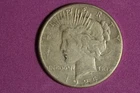 ESTATE FIND 1924 - S PEACE DOLLAR!! #N08795