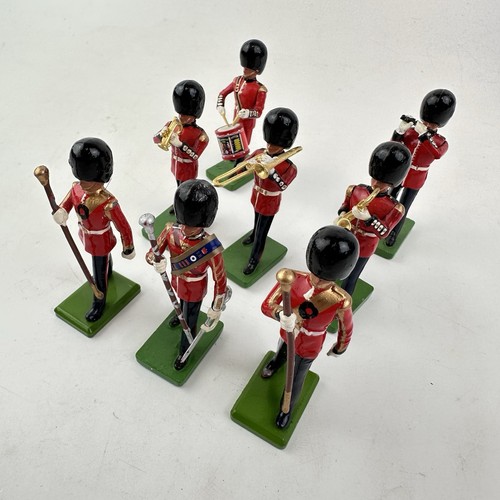 Diecast Metal Britains Deetail Band Of The Grenadier Guards Soldiers x 8
