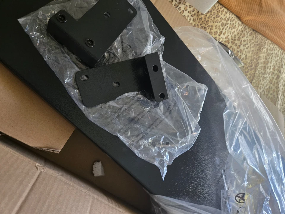 Estante delantero plegable Traeger Tailgater y parrilla serie 20 NUEVO SIN USAR Foto 3 de 4