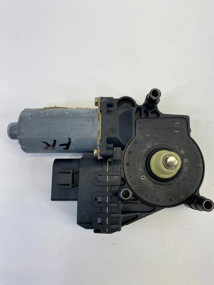 Audi A6 Quattro 1998-2001 puerta delantera derecha motor ventana eléctrica 4B0959802D OEM Foto 2 de 4