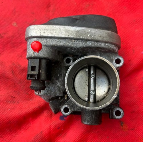 VW POLO 9N - Drosselklappenstutzen Drosselklappe 036133062N