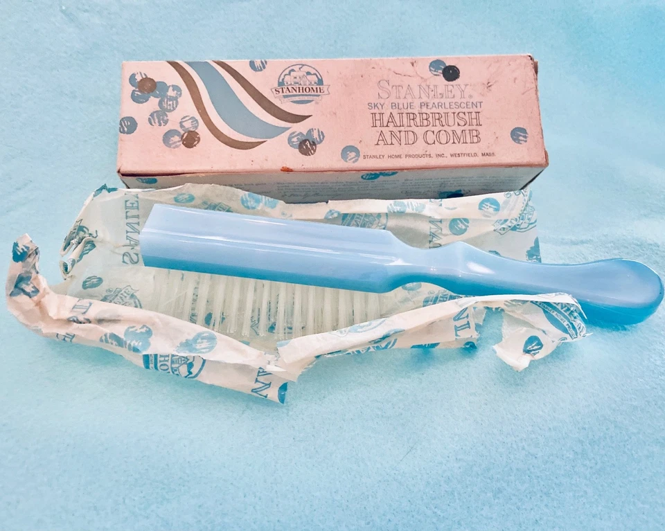 NUEVO Cepillo de pelo nacarado azul cielo vintage STANLEY cerdas de nailon Nuevo de Lote Antiguo Foto 4 de 4