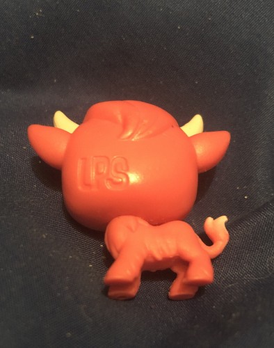 Littlest Pet Shop #3-94 Mini Bull from Lucky Dozen Set - Picture 2 of 3