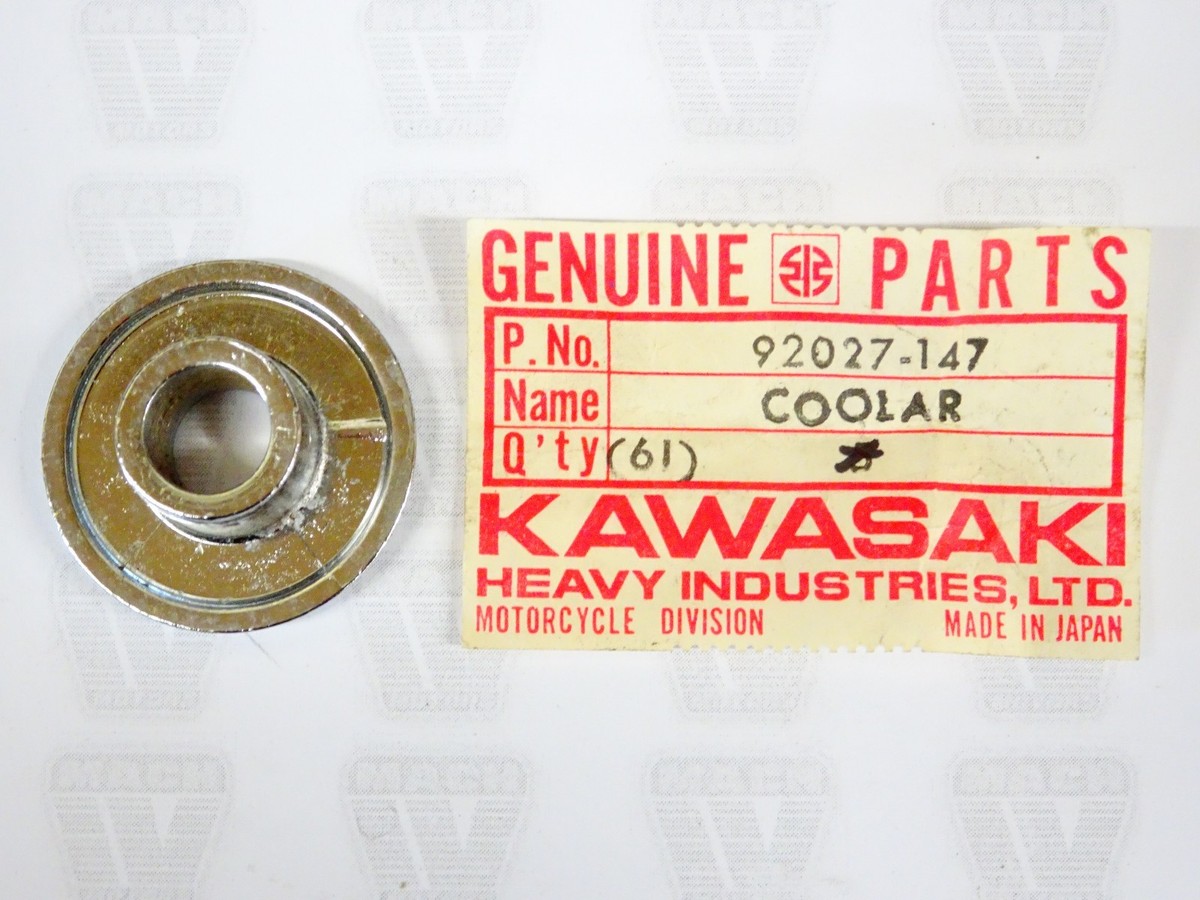 pオーダー ×2 Kawasaki NOS NEW 92027-147 Collar Z1 S1 S2 F11 G5 KE KH KZ