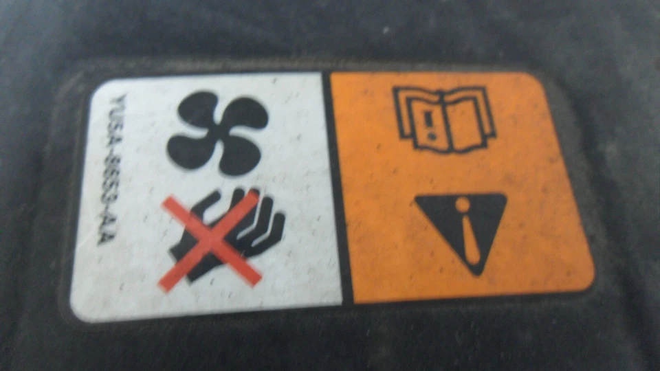 2003-2011 Lincoln Town Car 4.6l Engine Cooling Fan Assembly Used OEM 8W138C60AB Foto 4 de 4