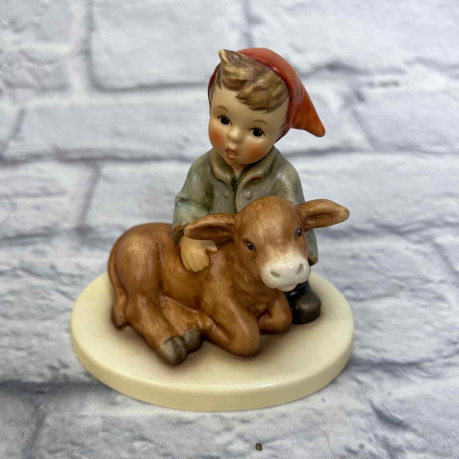 Hummel Cuddly Calf Figurine 2010 2324 3.5" Boy Cow Goebel Germany 