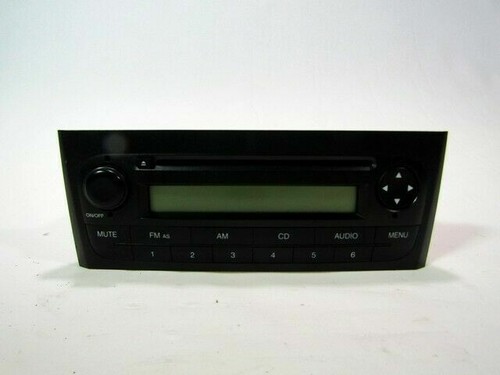 Fiat 735446970 CD Autoradio per Fiat Grande Punto - Nero - Foto 1 di 1