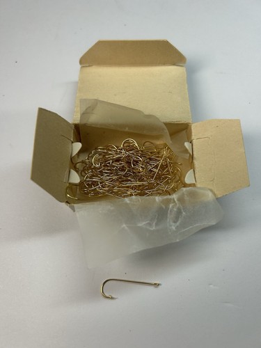NOS Mustad Aberdeen Goldplated Hook Size 7/0 37363 100 Fish Hooks Made In Norway