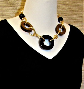 New-Chicos-Bryana-Chunky-Bib-Necklace-Shiny-Goldtone-Black-Brown