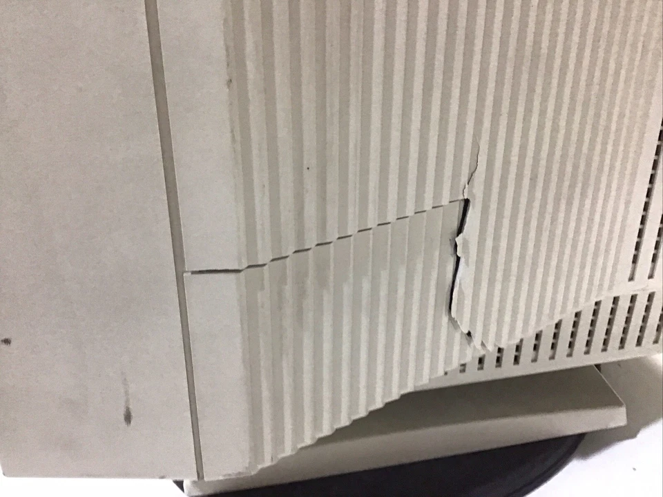 Dell Trinitron UltraScan P780 17" CRT Computer Monitor Vintage 2000 Color Full - Image 4 of 4