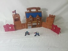 Fisher Price 1999 Western Little People Headquarters Jail Stable & Figures