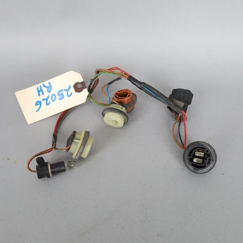 1999-2004 Porsche 911 996 Tail Light Brake Bulb Wire Harness OEM Used - Picture 3 of 6