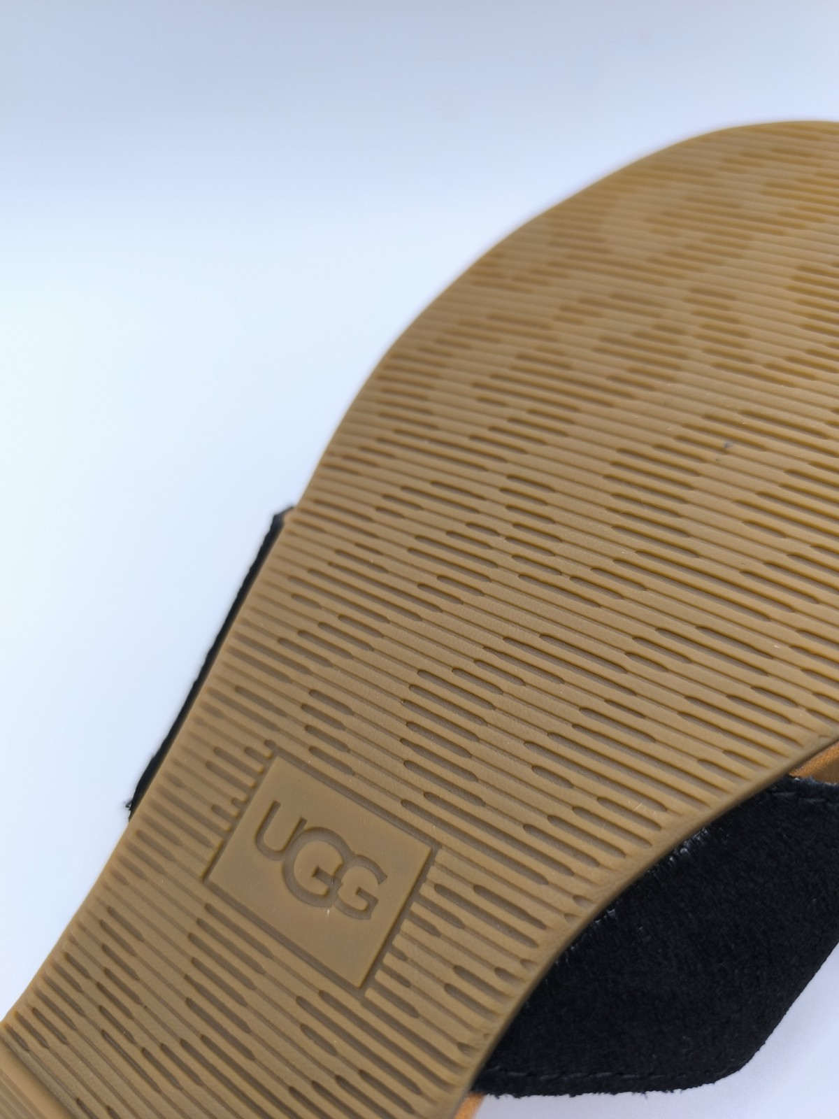 Brand New Ugg Kenleigh Slides Beautiful Womens UK Size 3 Sliders image 3