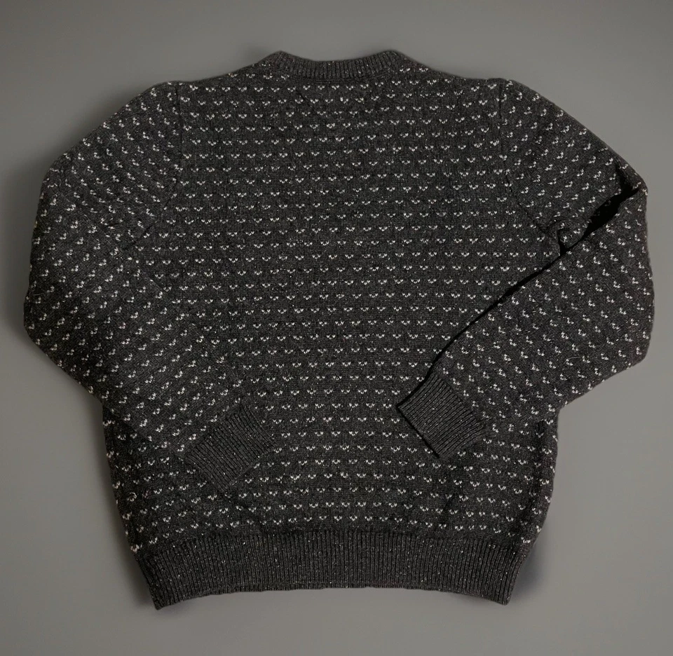 Tommy Hilfiger Men’s Wool Pullover Sweater Gray Retro Christmas, NWOT - Large  - Image 2 of 4